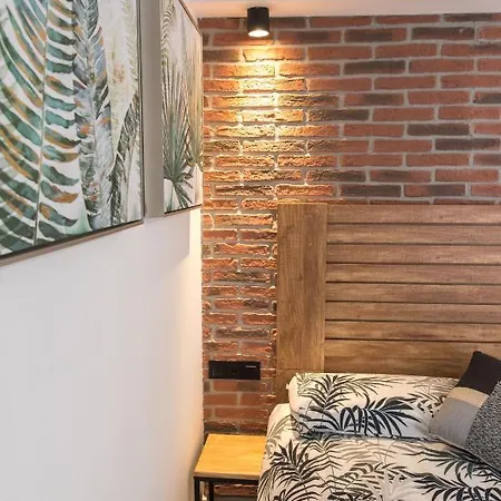 Apartamentos Mar De Blanes, Playa Y Centro